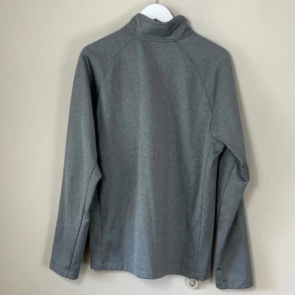 The North Face men’s quarter zip grey